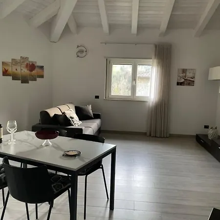 Apartment La Casa Nel Bosco